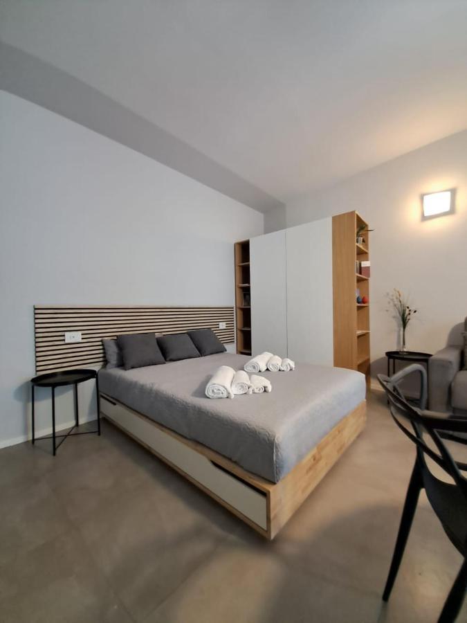 Porta San Paolo House Aparthotel Кастелбуоно Екстериор снимка