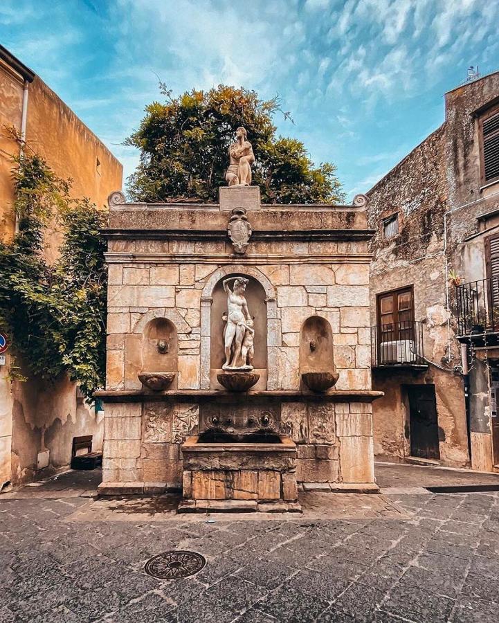 Porta San Paolo House Aparthotel Кастелбуоно Екстериор снимка
