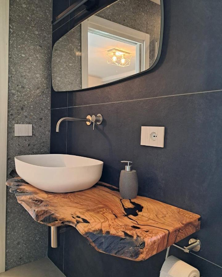 Porta San Paolo House Aparthotel Кастелбуоно Екстериор снимка