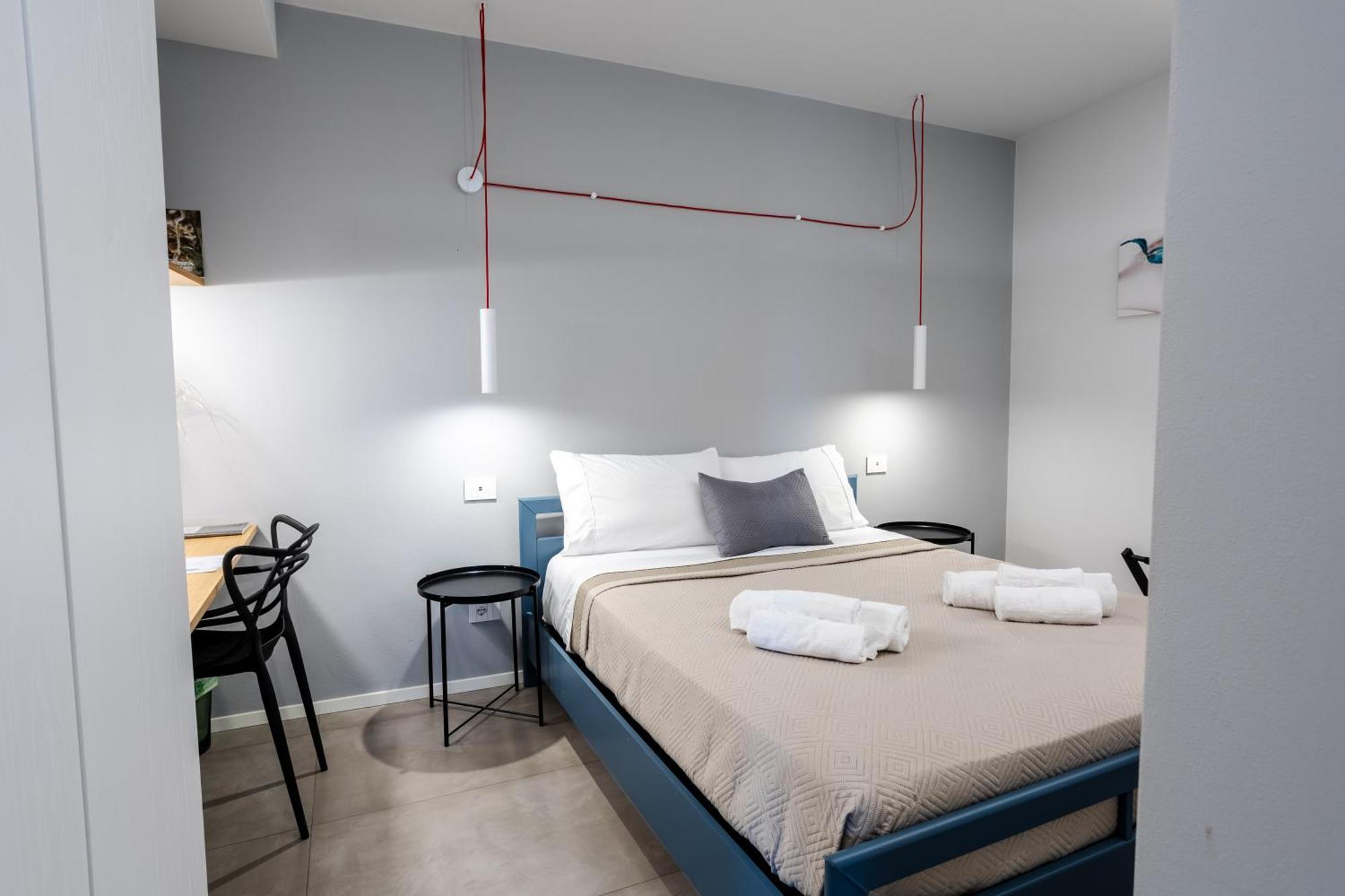 Porta San Paolo House Aparthotel Кастелбуоно Екстериор снимка