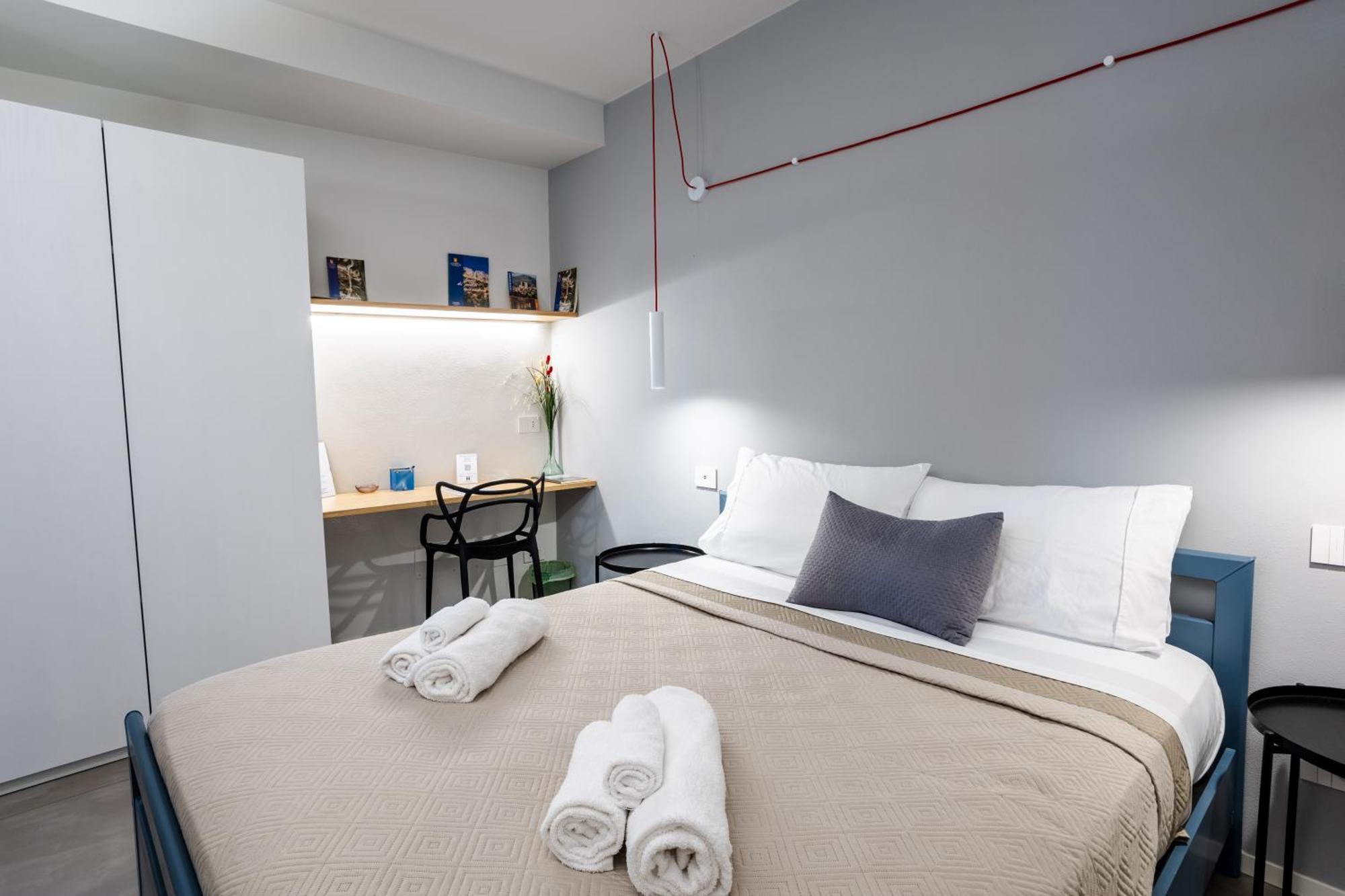 Porta San Paolo House Aparthotel Кастелбуоно Екстериор снимка