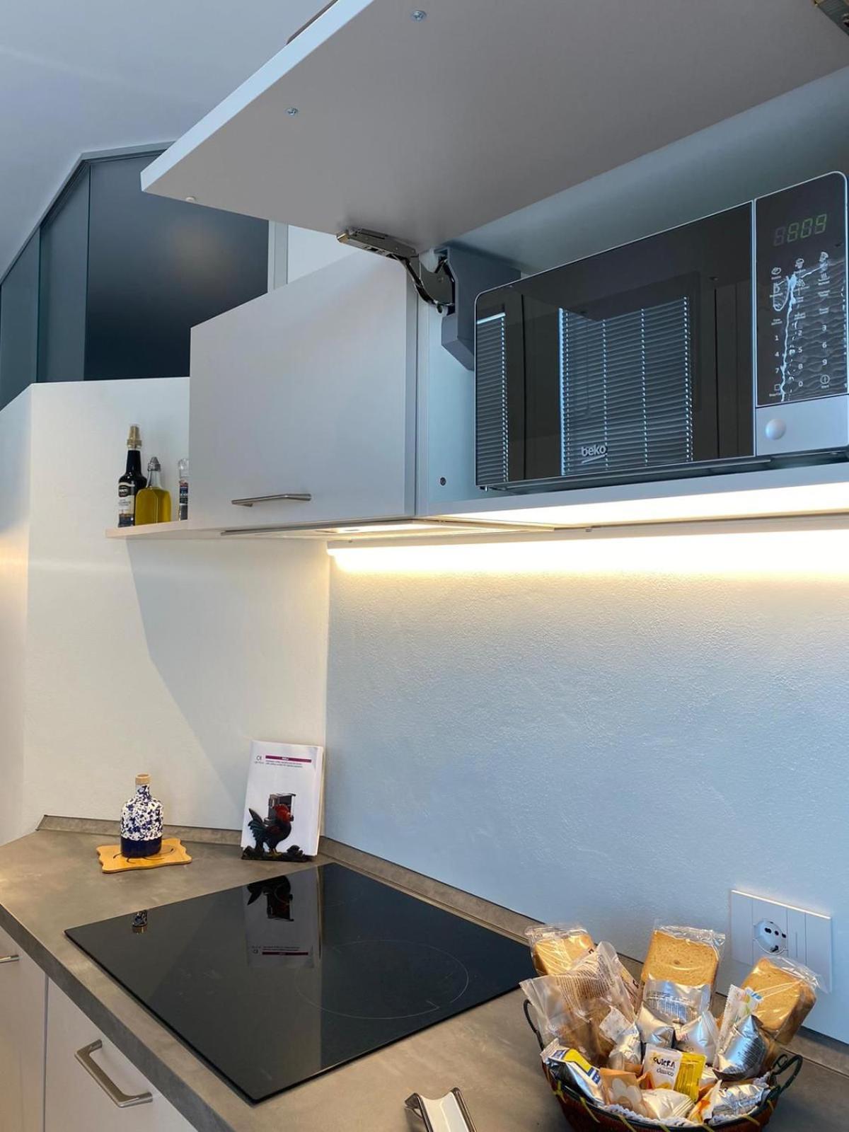 Porta San Paolo House Aparthotel Кастелбуоно Екстериор снимка