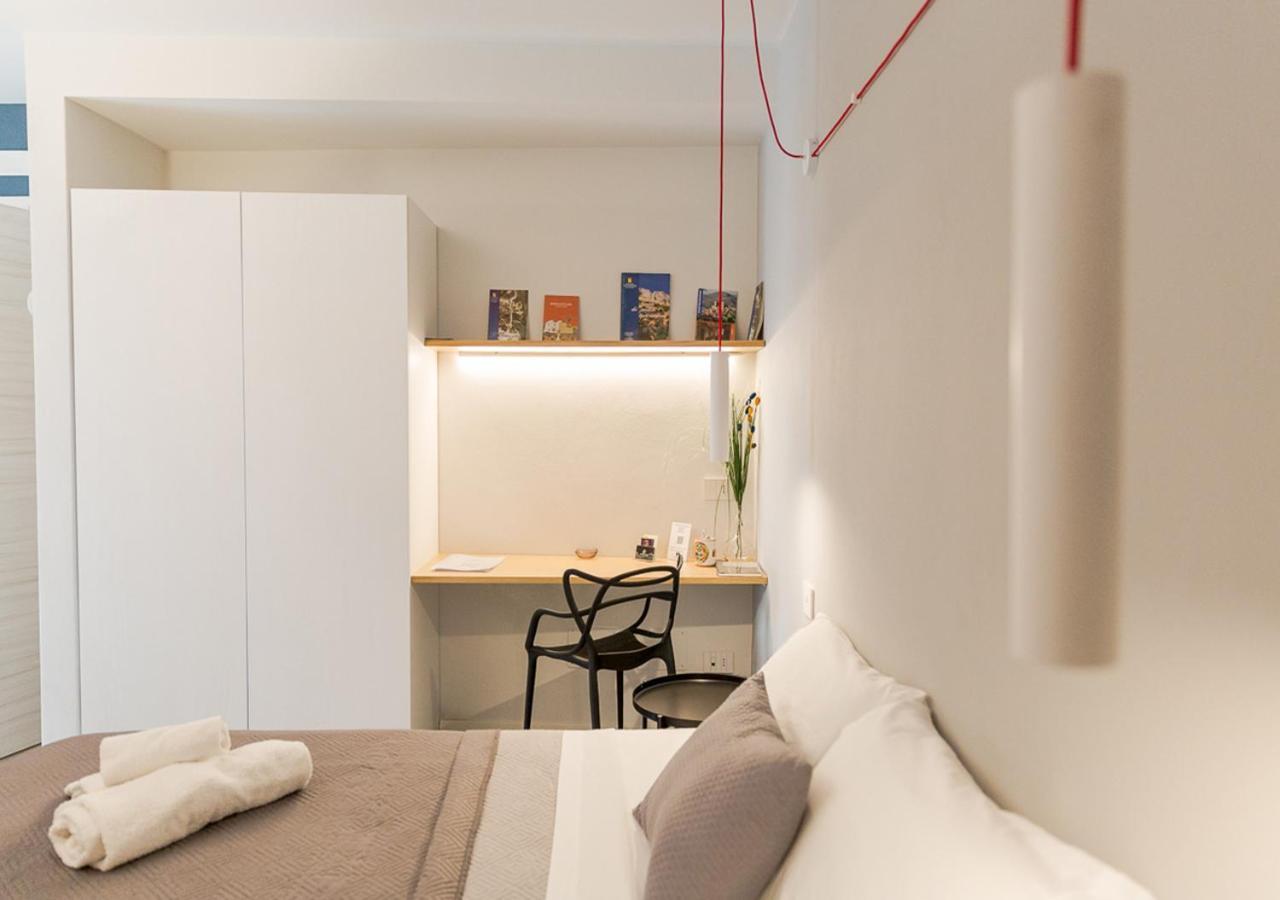 Porta San Paolo House Aparthotel Кастелбуоно Екстериор снимка